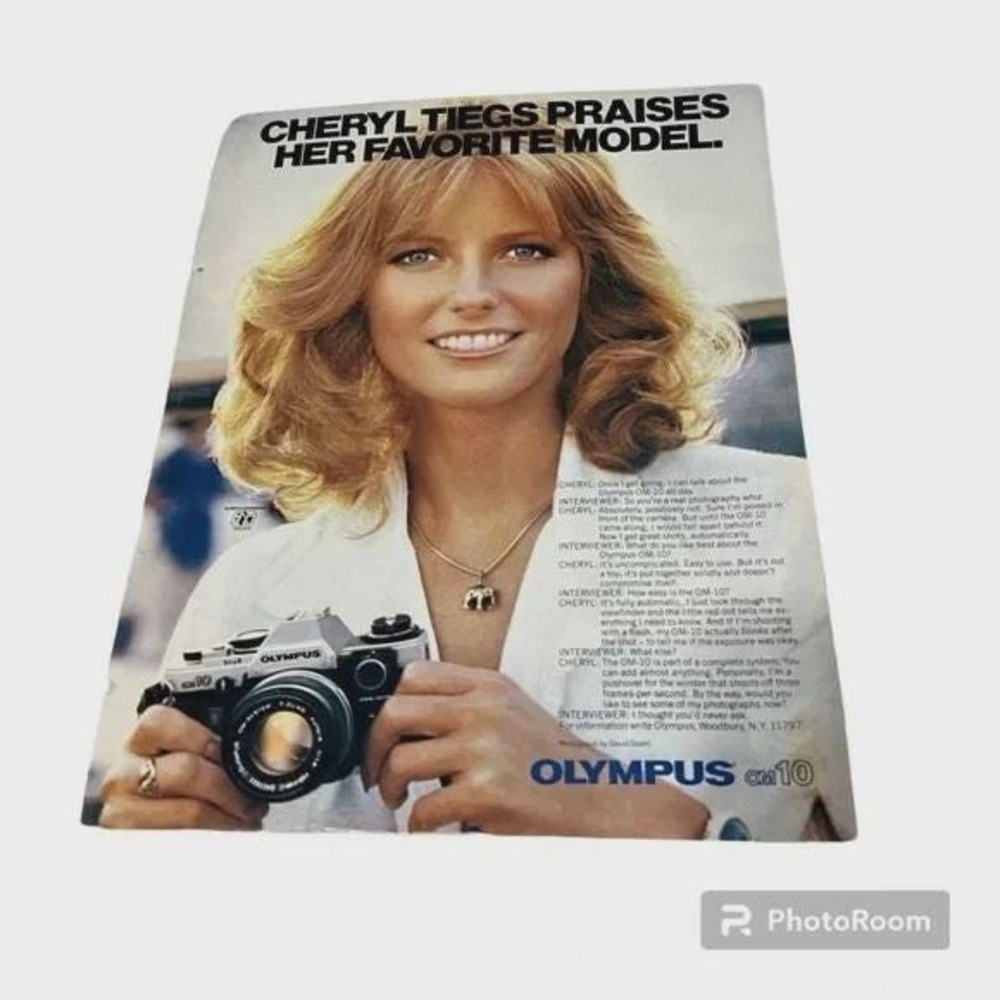 1980 Olympus Cameras Cheryl Tiegs Original Vintage Print Ad‎